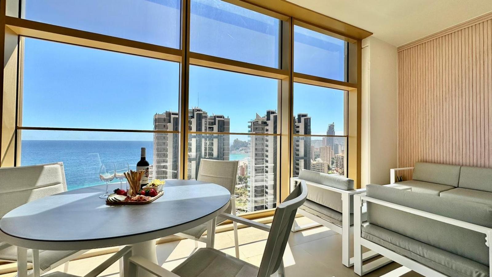 Intempo Residence By Leo Apartments Μπένιντορμ Εξωτερικό φωτογραφία